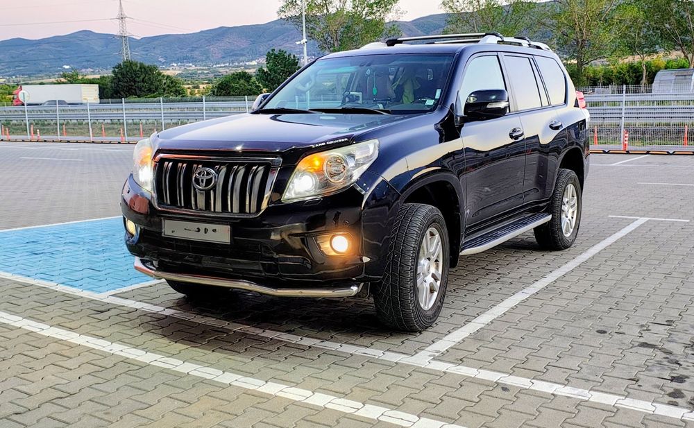 Toyota Land Cruiser 150