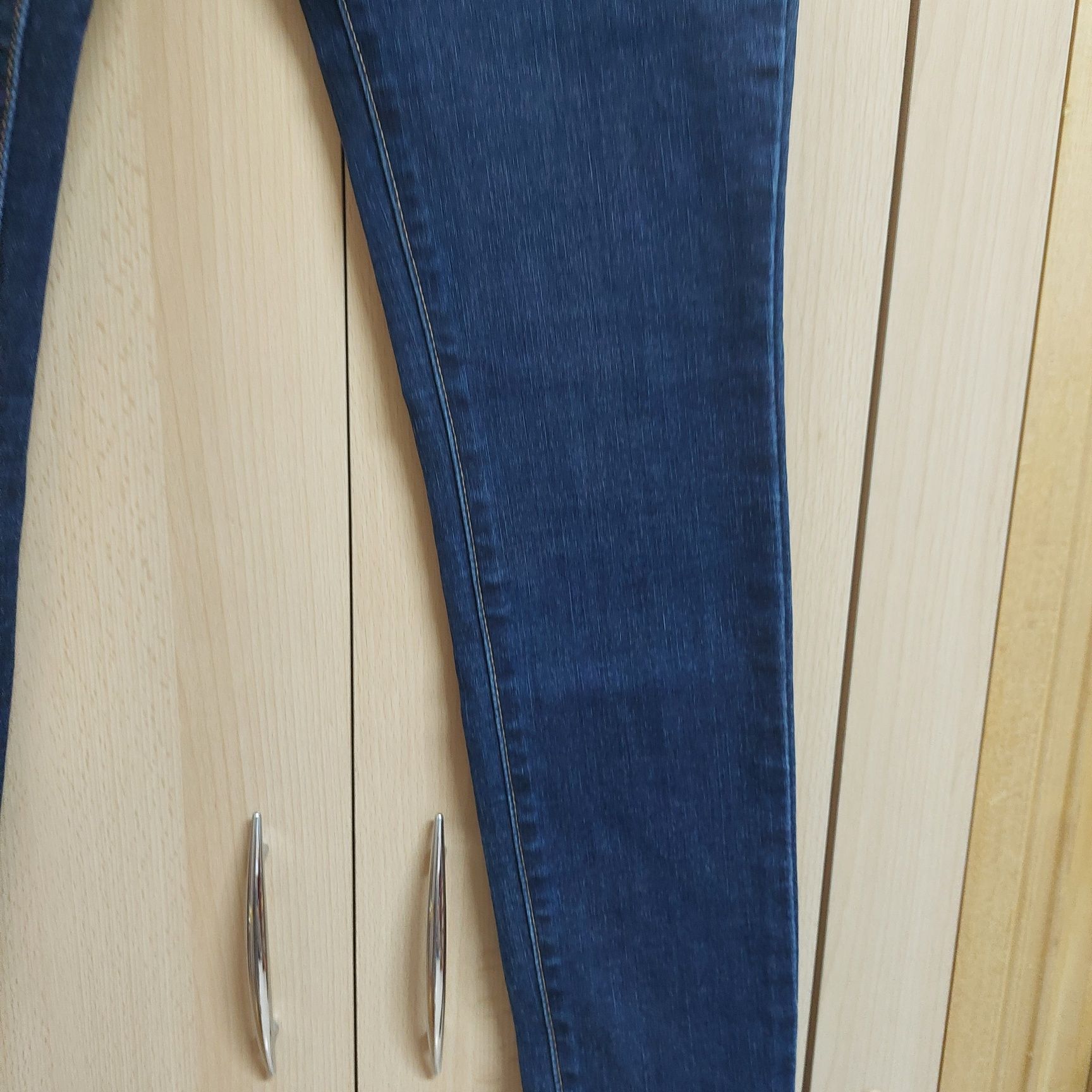 Blugi Levi Strauss impecabili