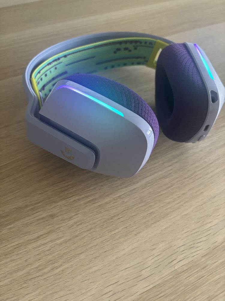 Слушалки Logitech G733