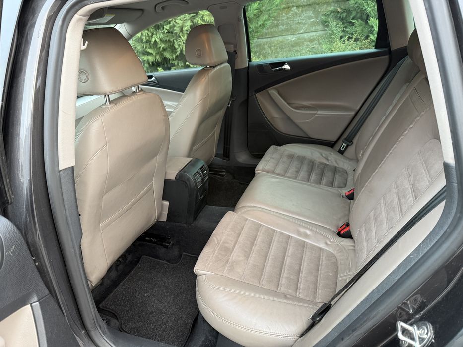 VW Passat 2.0 Diesel fab.2008 ** AUTOMAT ** IMPECABIL ** ADUS AZI