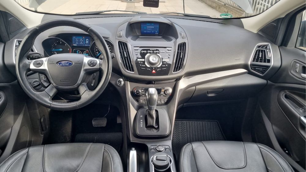 Ford kuga St-line