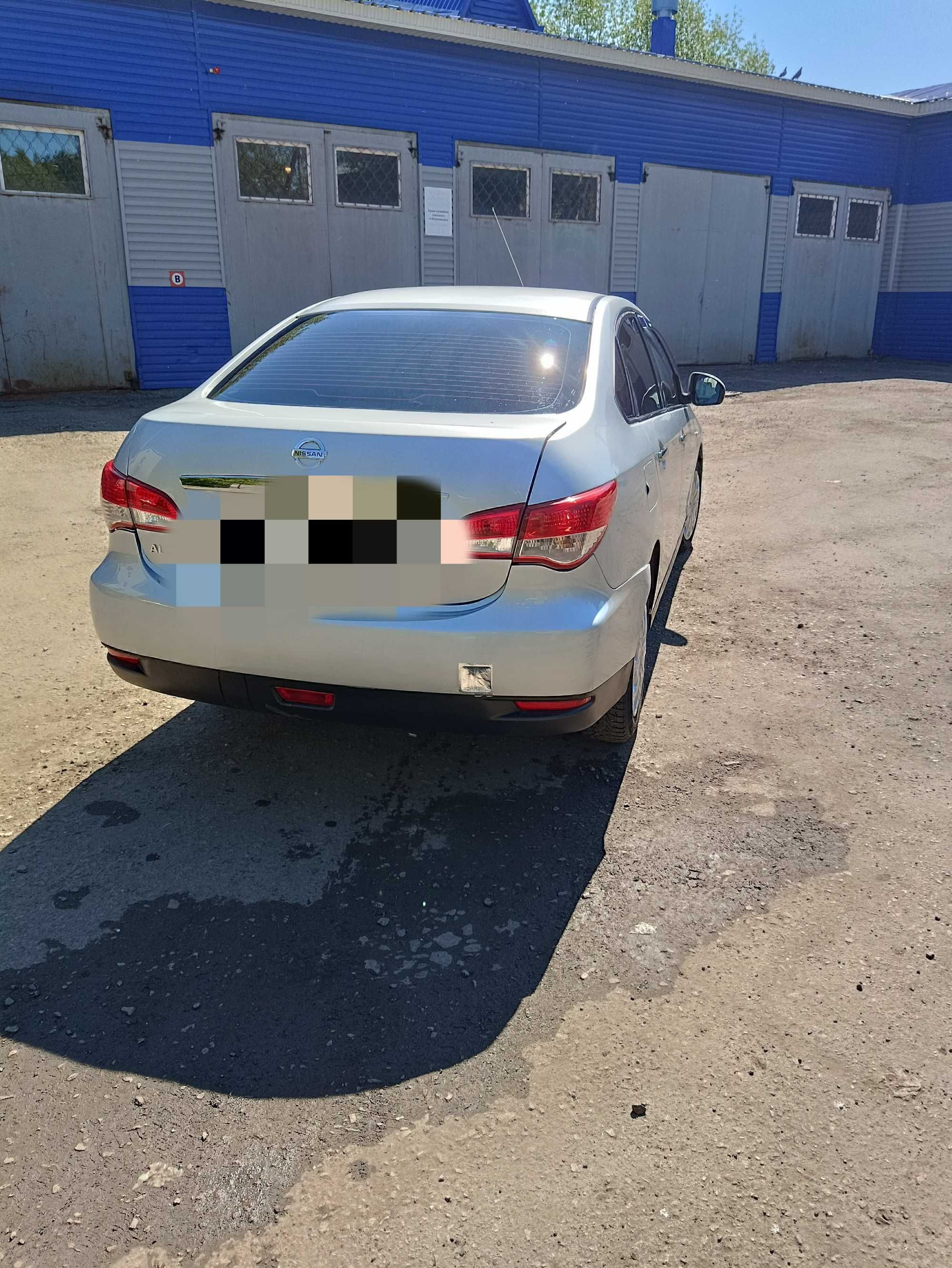 Продам машину Nissan Almera