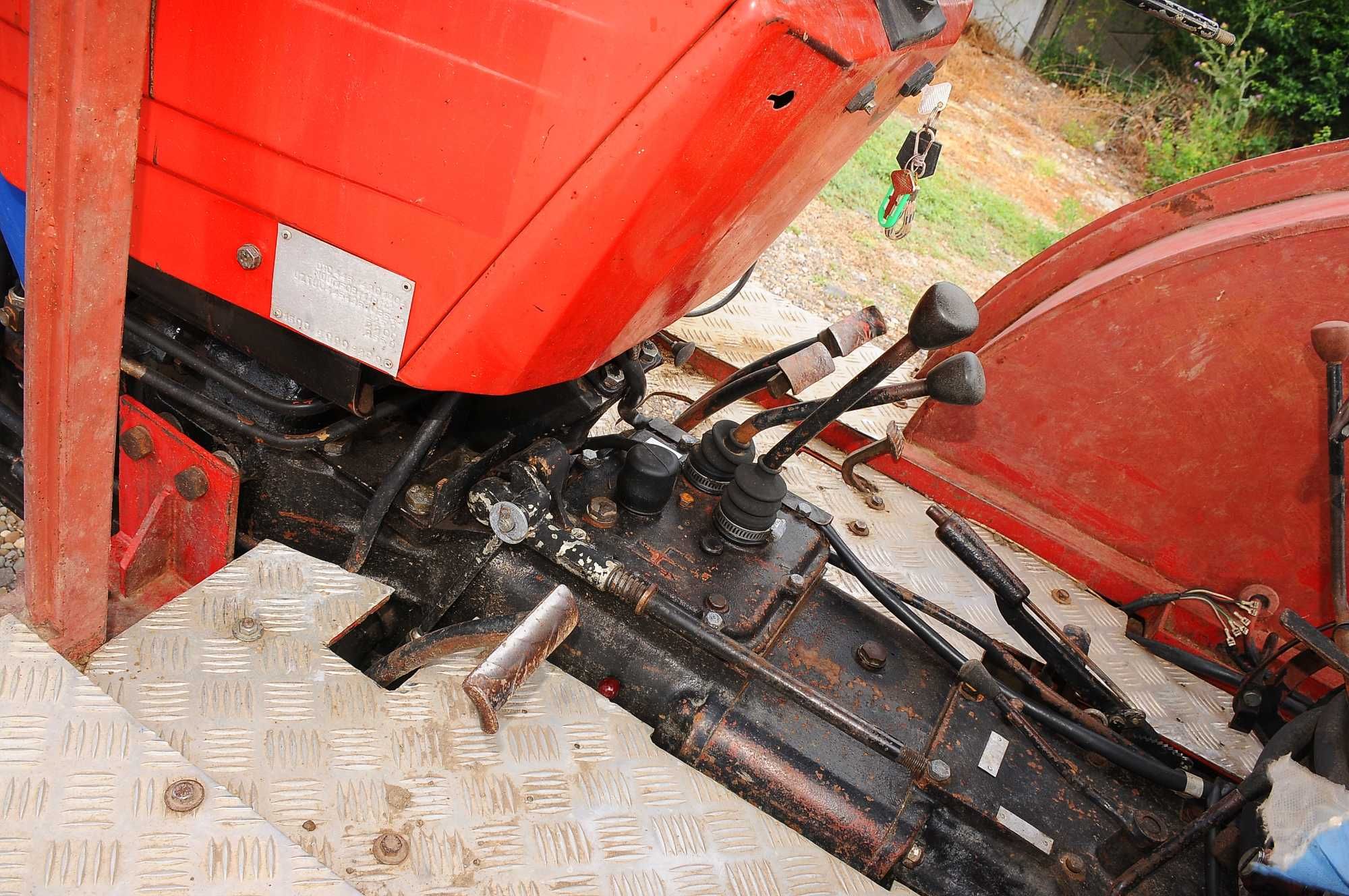Tractor UTB Universal 445 DTC an 2001 4x4, detin carte RAR si Talon