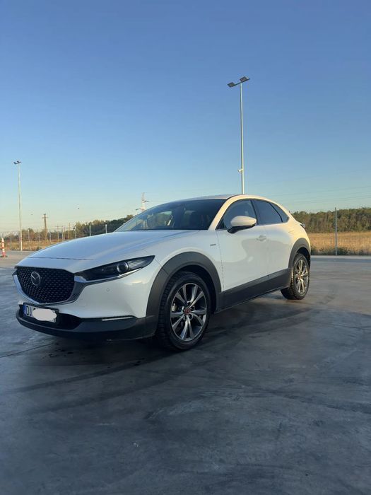 Mazda CX-30 Mazda CX-30 editie aniversara 100 de ani, Mild-Hybrid 180 de cai