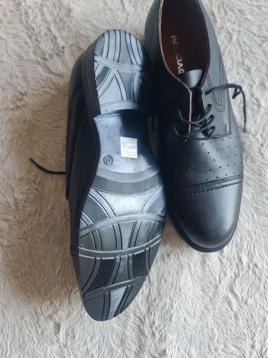 Чисто нови обувки