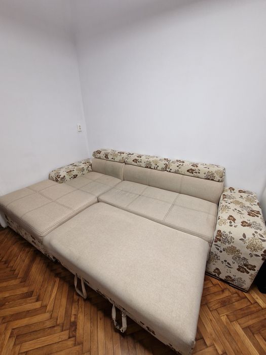 Colțar extensibil cu ladă pentru depozitare