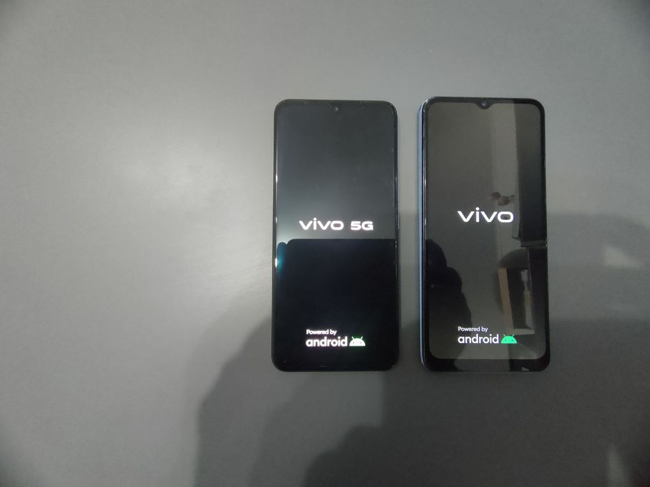 Vând Vivo V21 5G și Y33S