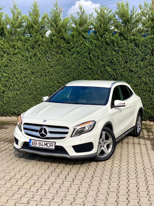 Mercedes Benz GLA Pachet AMG