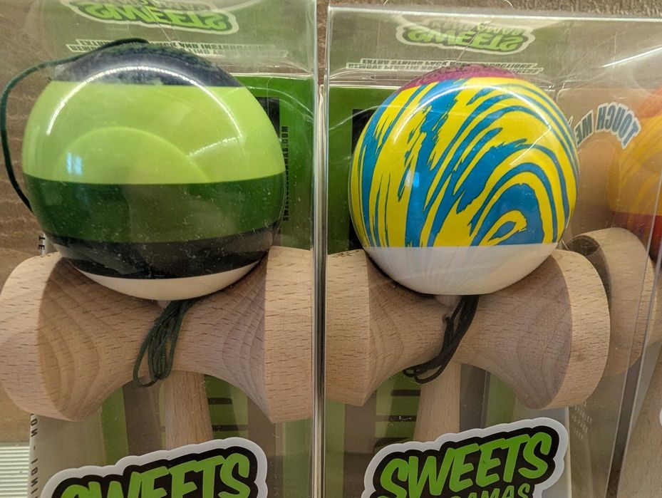 Kendama SWEETS BOOST Classic 5 STRIPE Dougy Slushy Grain Split