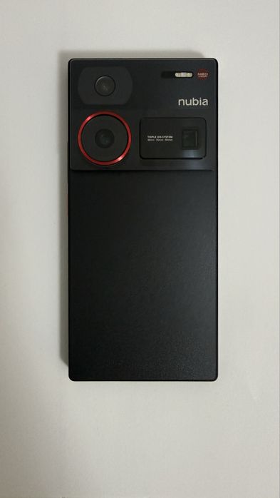 Nubia Z60 Ultra - 512 GB stocare, 16 GB RAM