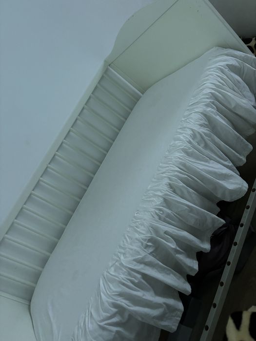 Vand patut bebe cu babu nest cadou