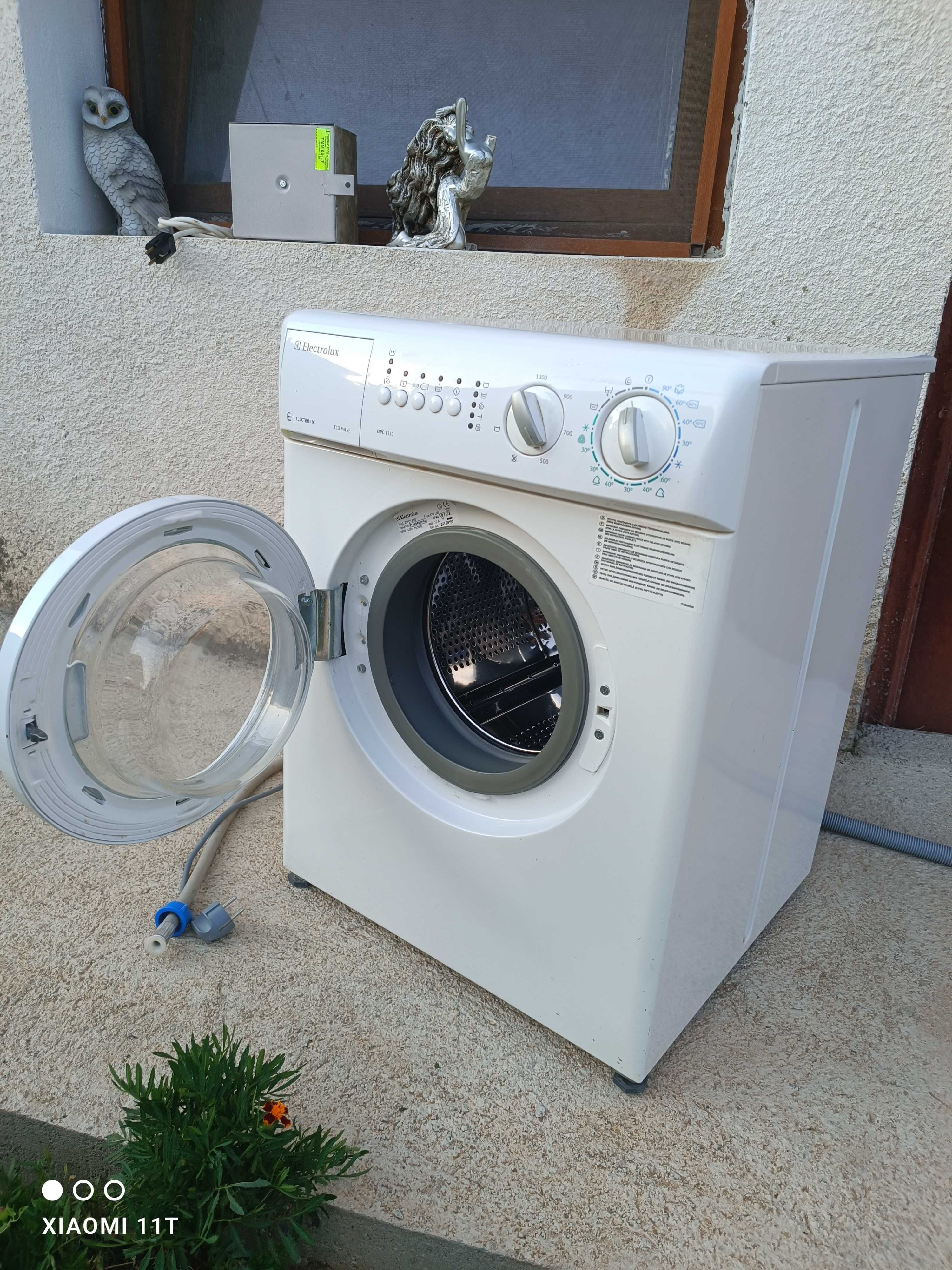 Мини пералня Electrolux EWC1150