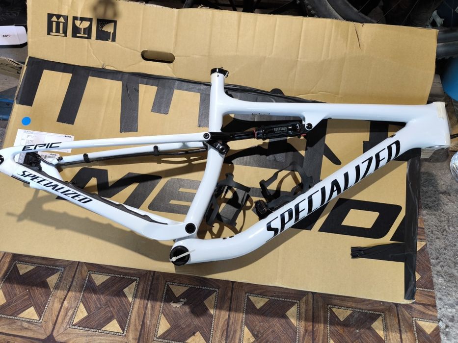 Specialized Epic Expert 2023 + Fox SC 120