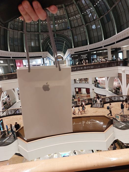 iPhone 17 pro продам