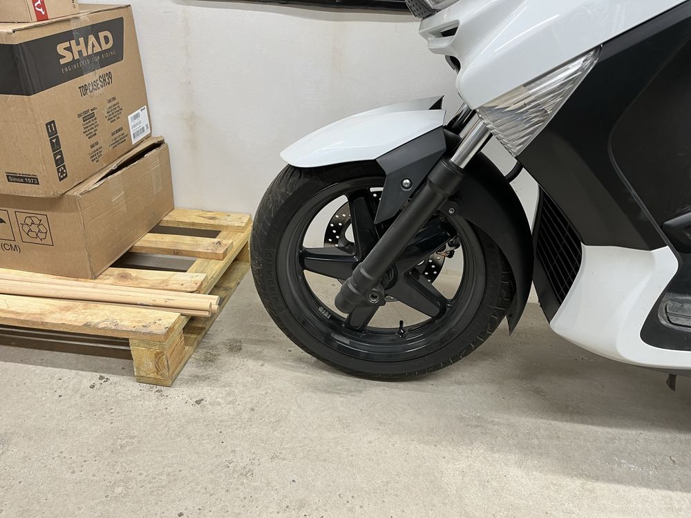 Предни амортисьори Yamaha X-Max250