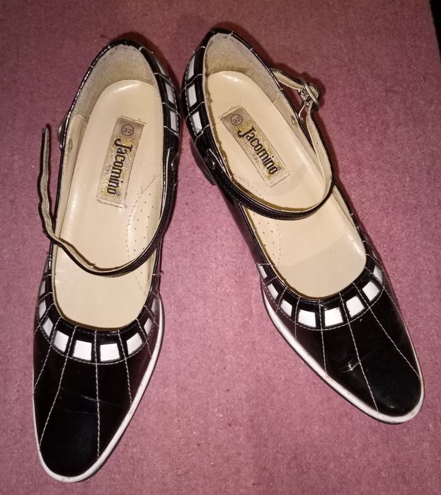 Туфли на девочку