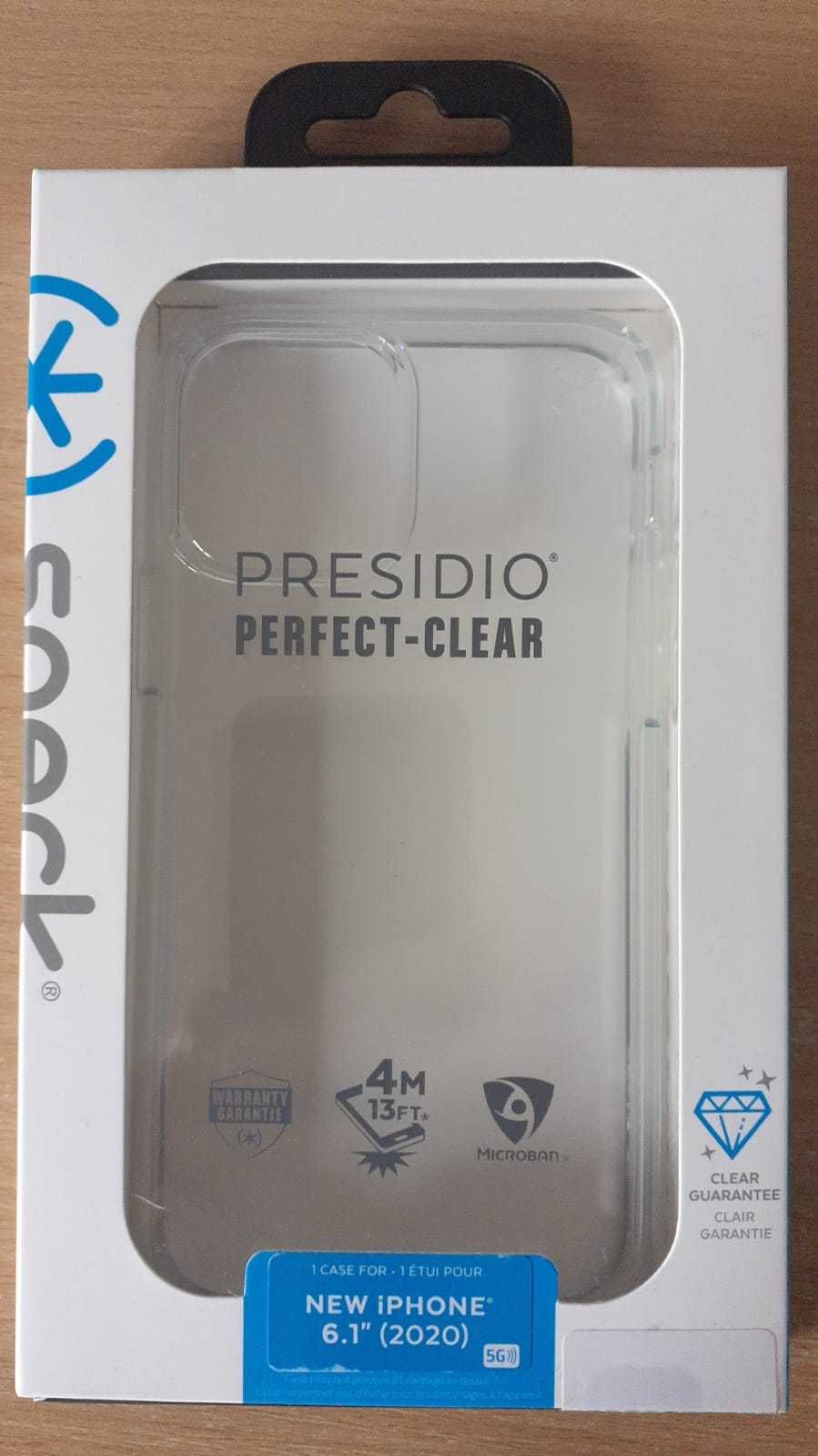 Husa iPhone 12 si iPhone 12 Pro transparenta antimicrobiana