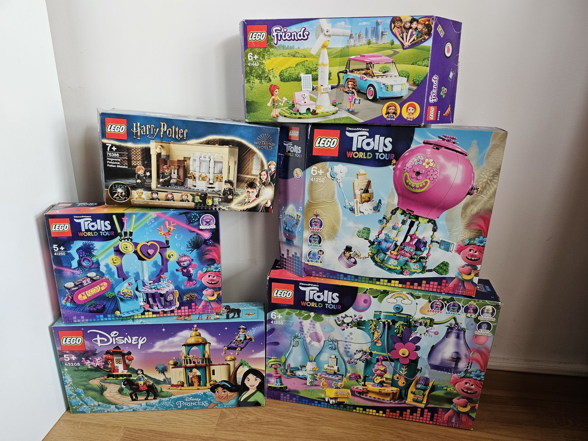 LEGO  Harry Potter, Disney принцеси, Trolls, Friends