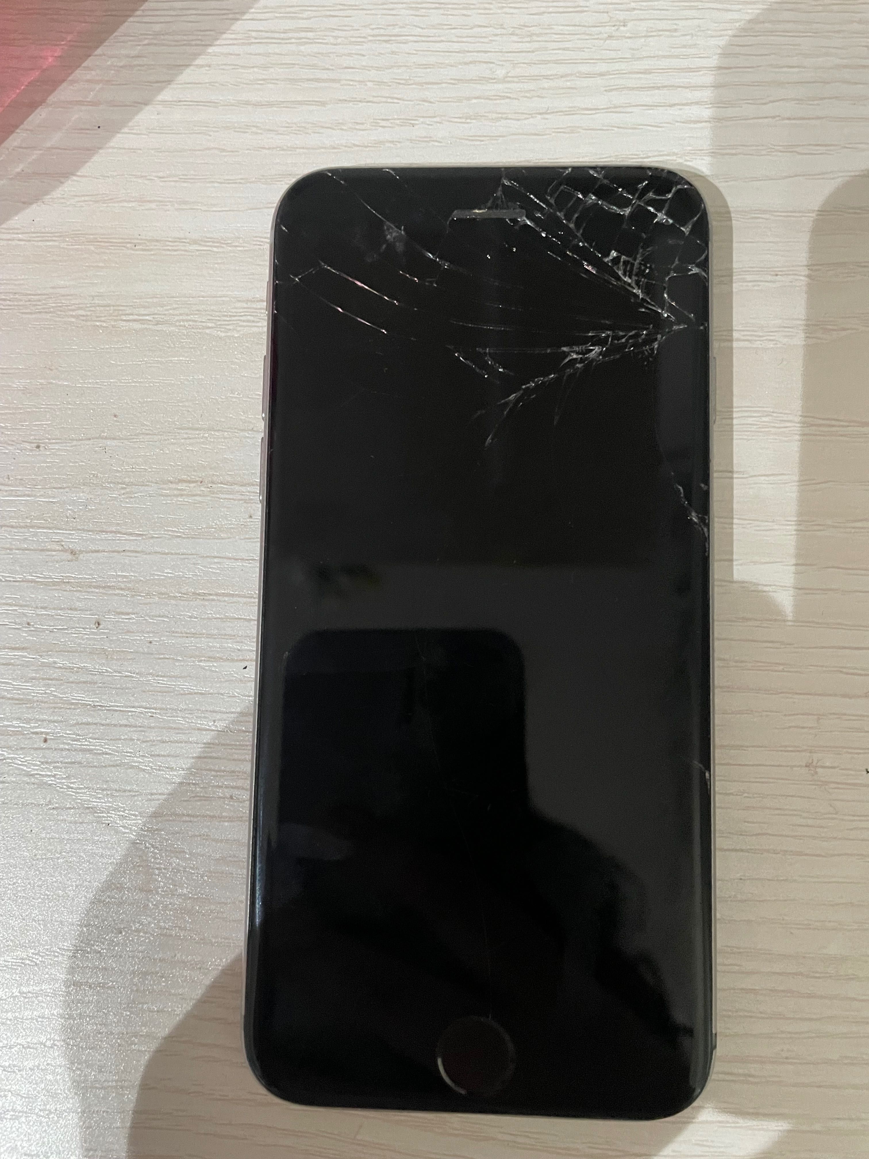 Iphone 6s в нерабочем состоянии