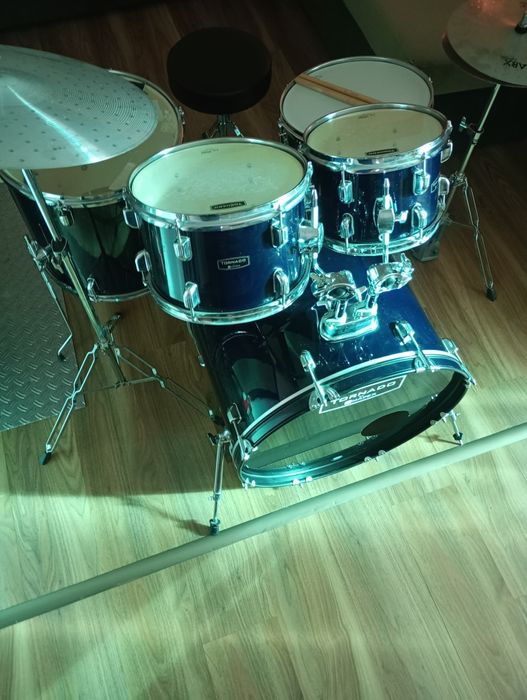 Продавам барабани Mapex Tornado