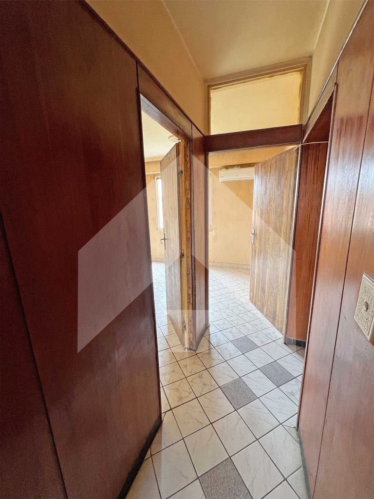 Продава се Двустаен апартамент в Нови пазар - 75 кв.м за 612 €/кв.м - Снимка #10