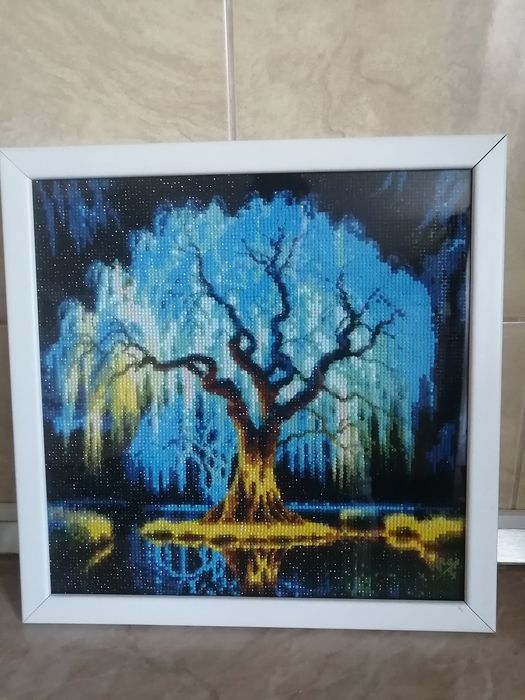 Vând tablouri cu diamante artificiale rotunde