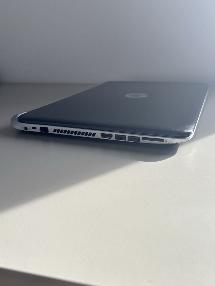 Hp Slim ultrarapid• procesor i7• 8Gb ram• SSD 256• Nvidia• bateria 3-4