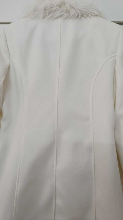 Зимно палто 3/4 млечно бяло