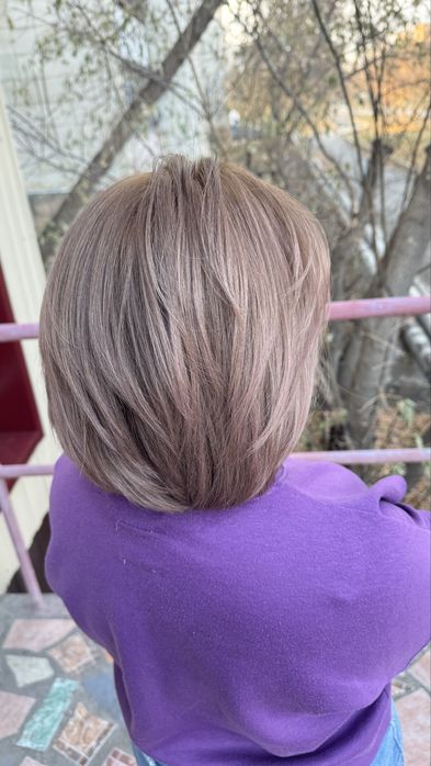 Парикмахер, работаю в салоне и выезжаю на дом.