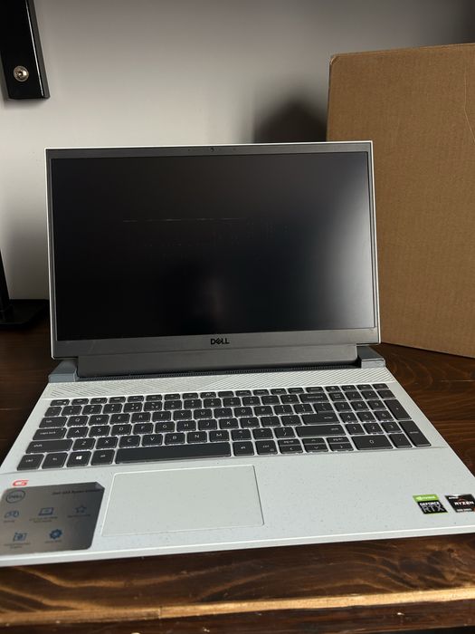 Гейминг лаптоп Dell G15