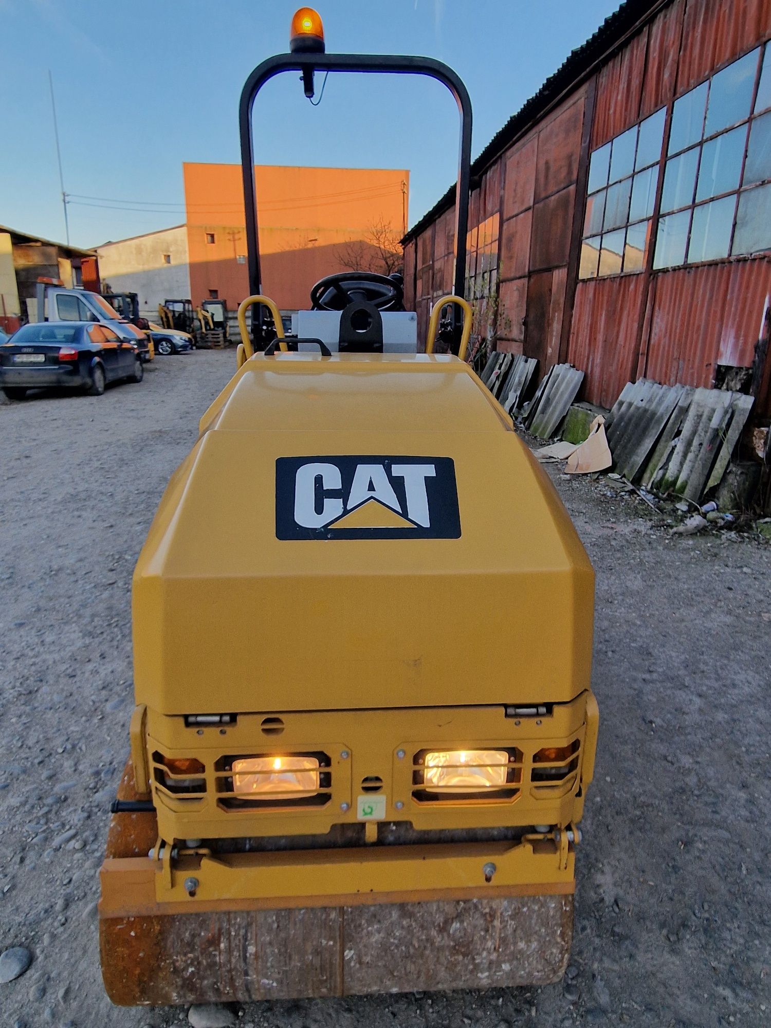 Cilindru compactor CAT CB14 Leasing avans 15% JCB BOBCAT HAMM AMMANN