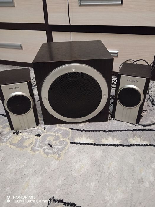 Продам колонки microlab