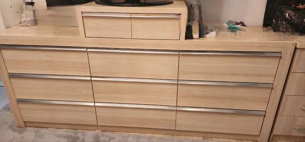 Камод и навесные шкафы  идеальное состояние  продается по отдельности