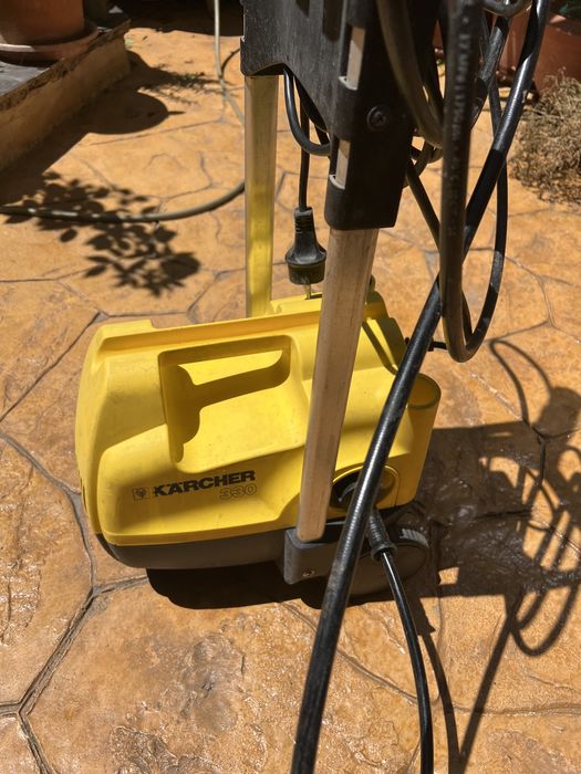 Aparat cu presiune Karcher 330