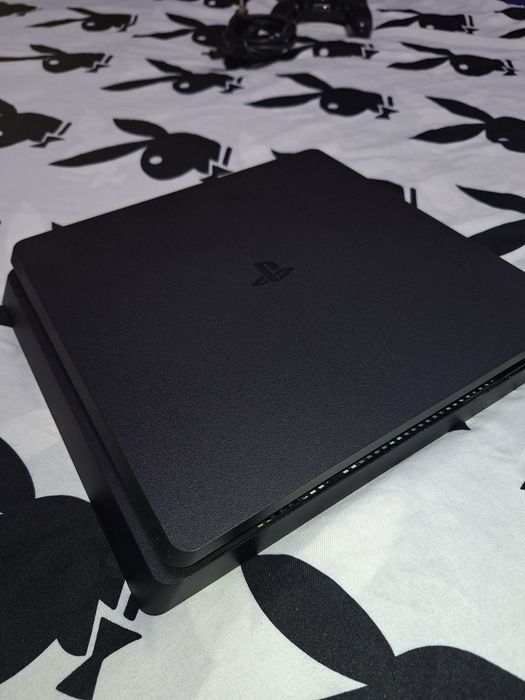 PS4 Slim 1TB + Controller Original + Cablu HDMI & Alimentare  Func