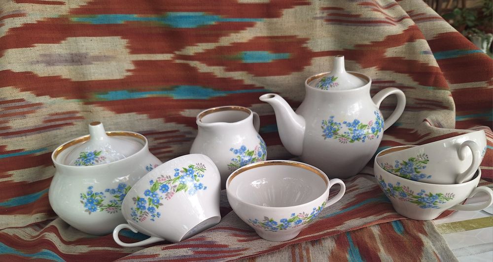 Сервизы советского периода.