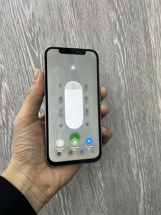 IPhone 12 64GB.          .