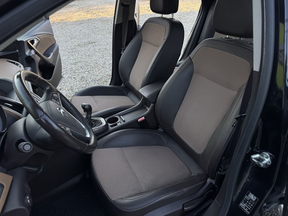 Opel astra J 2011 2.0//160CP