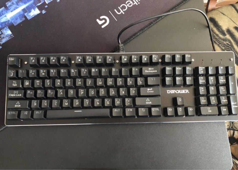 продам 2 клавиатуры