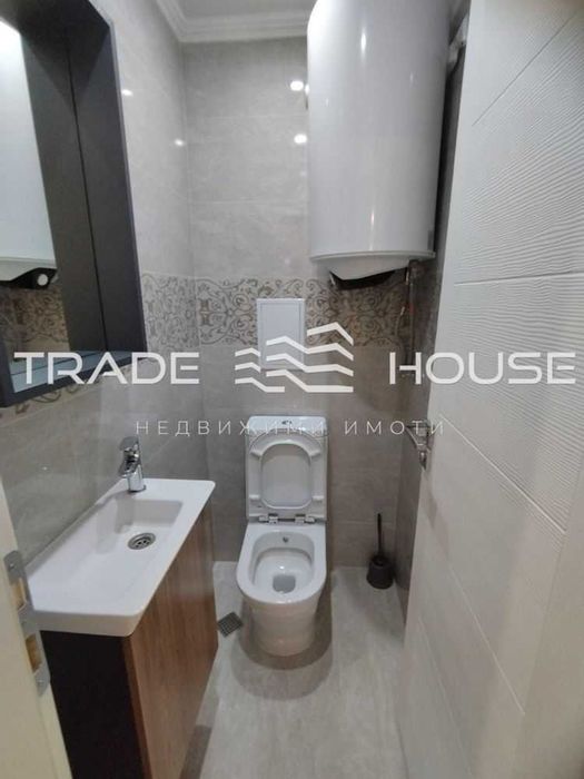 Дава се под наем Тристаен апартамент в Пловдив, Кючук Париж - 108 кв.м за 600 € - Снимка #2