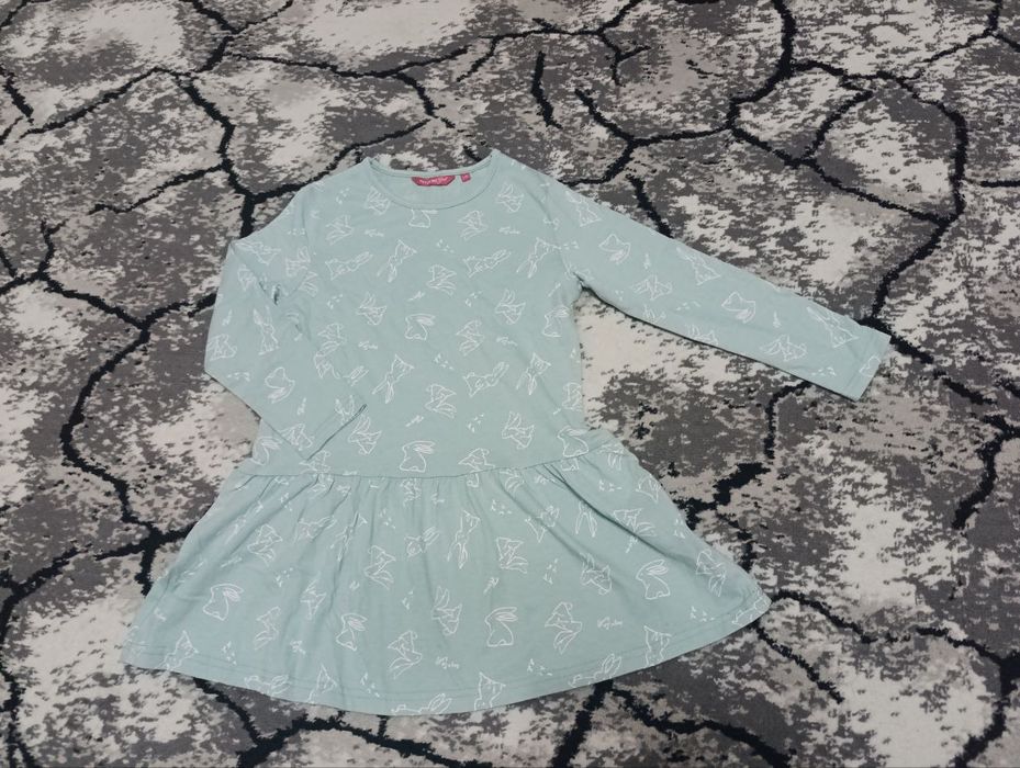 Новое платье для девочки с рукавом 5-6 лет 116 рост