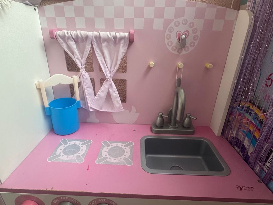 Детска кухня за игра