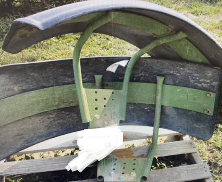 aripi, aparatori noroi (ORIGINALE) tractor John Deere