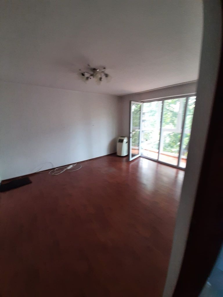 Vand apartament 2 camere