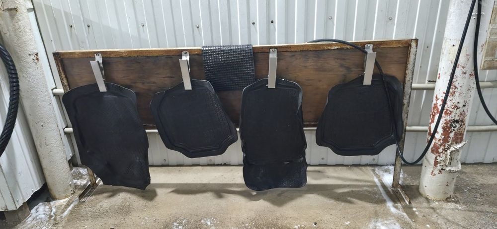 Продам полики для машины