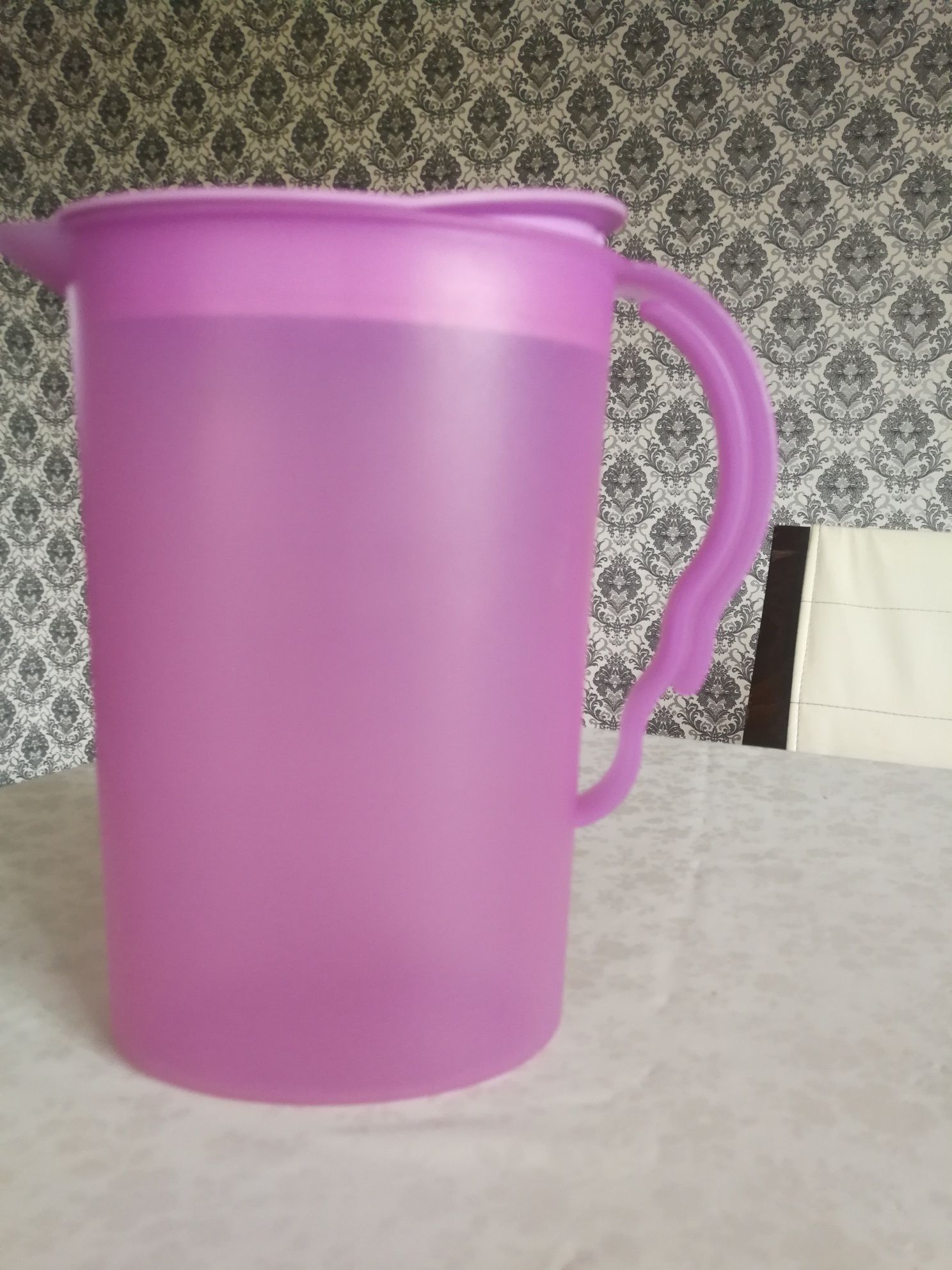 Кувшин Tupperware
