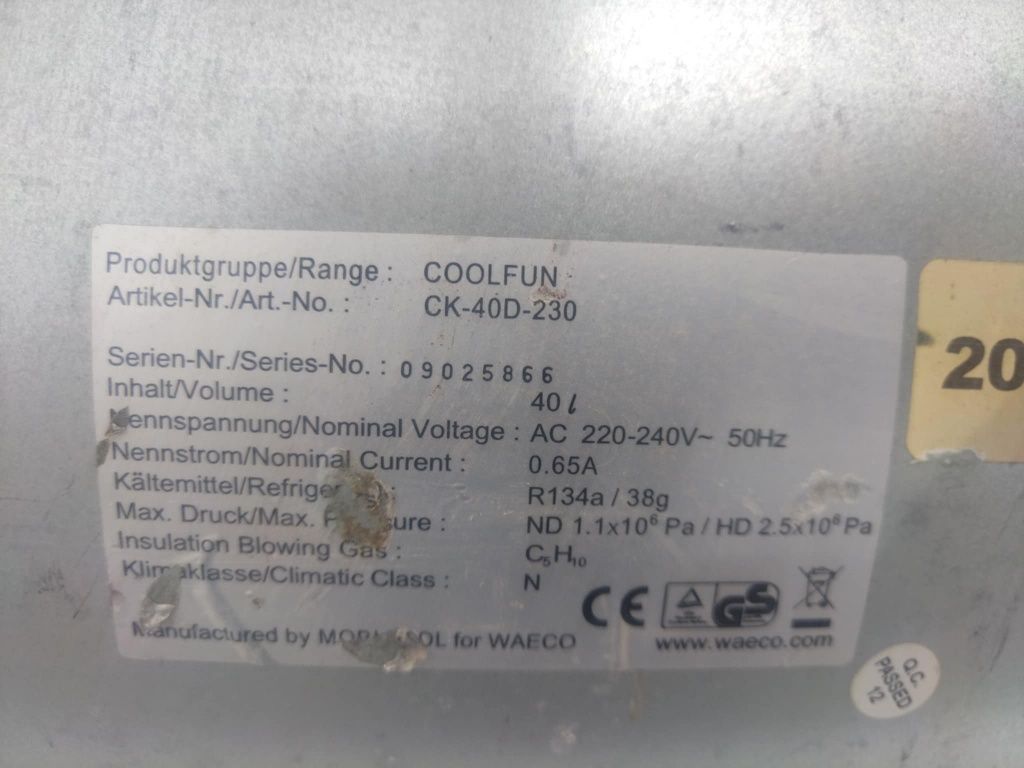 Компресорна кутия Dometic-Waeco CoolBox CK 40D, 38л, 12V DC/230V AC,