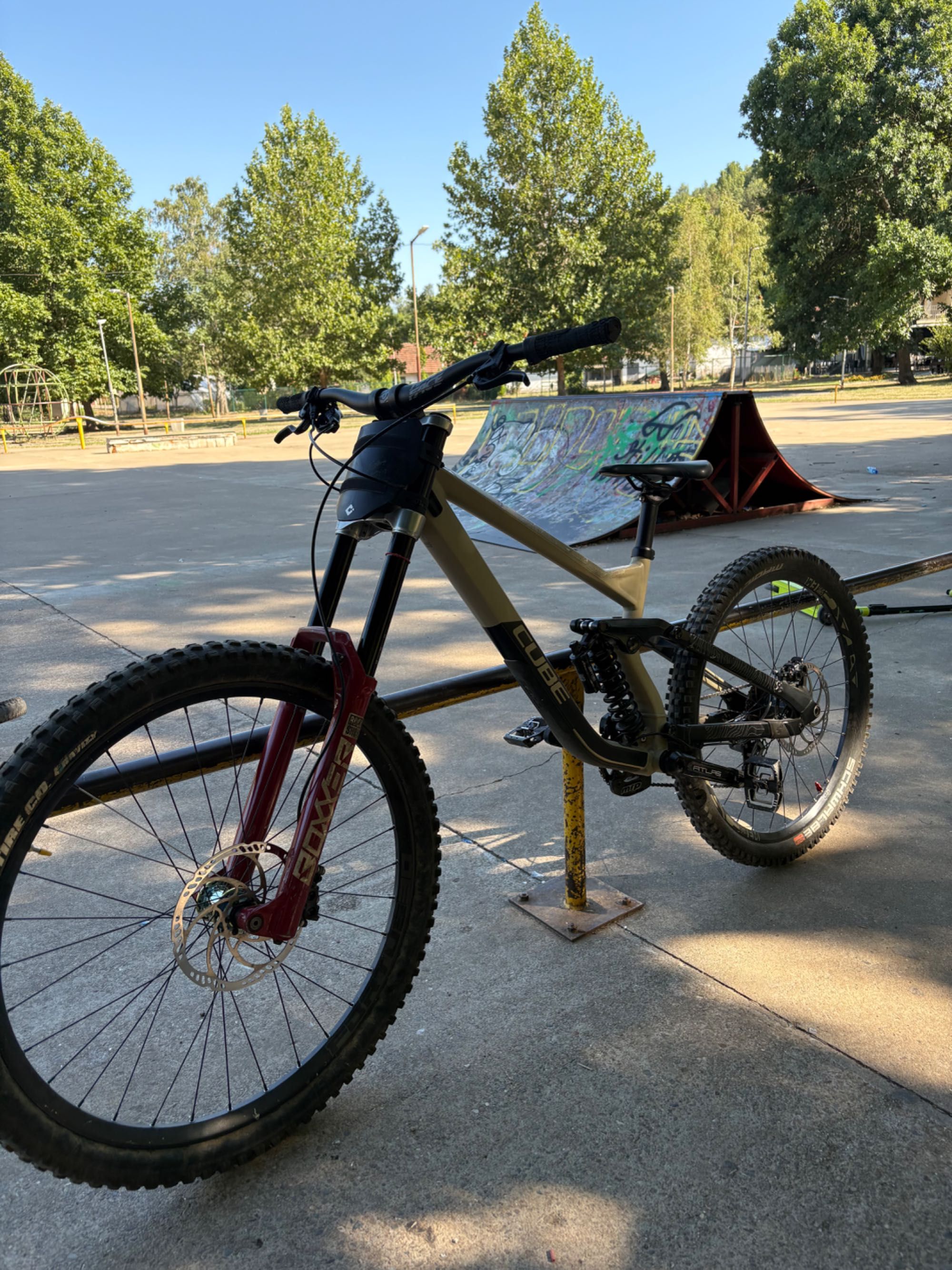 Cube 215 pro xl 29/27