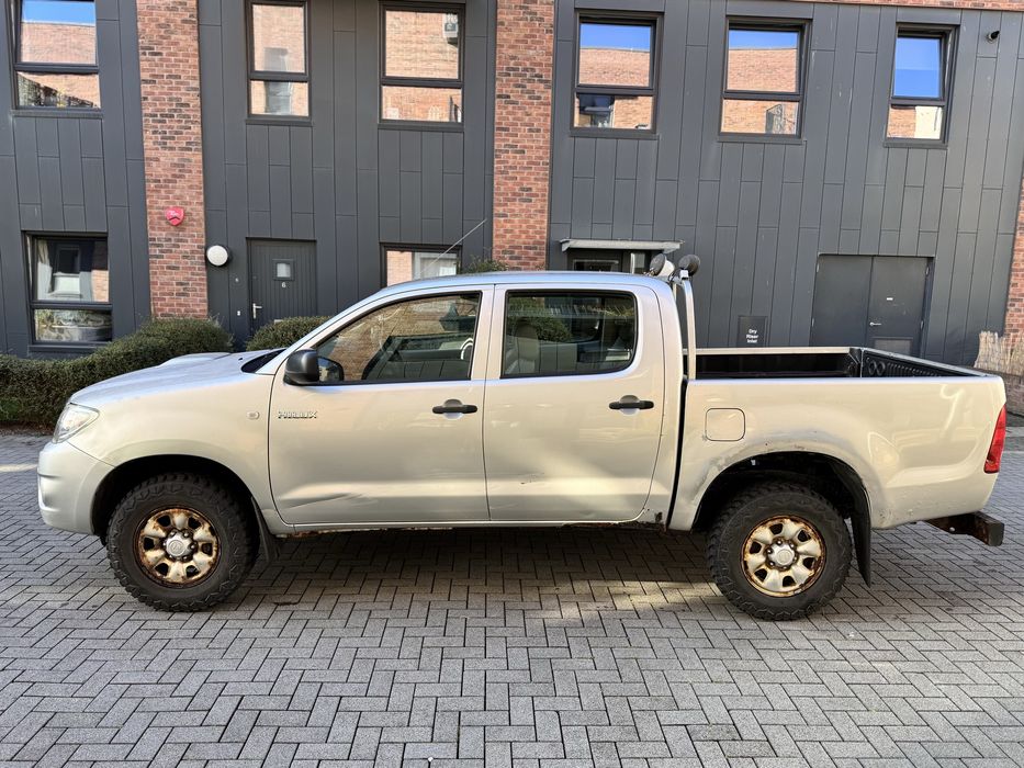 Toyota hilux 2011 2.5