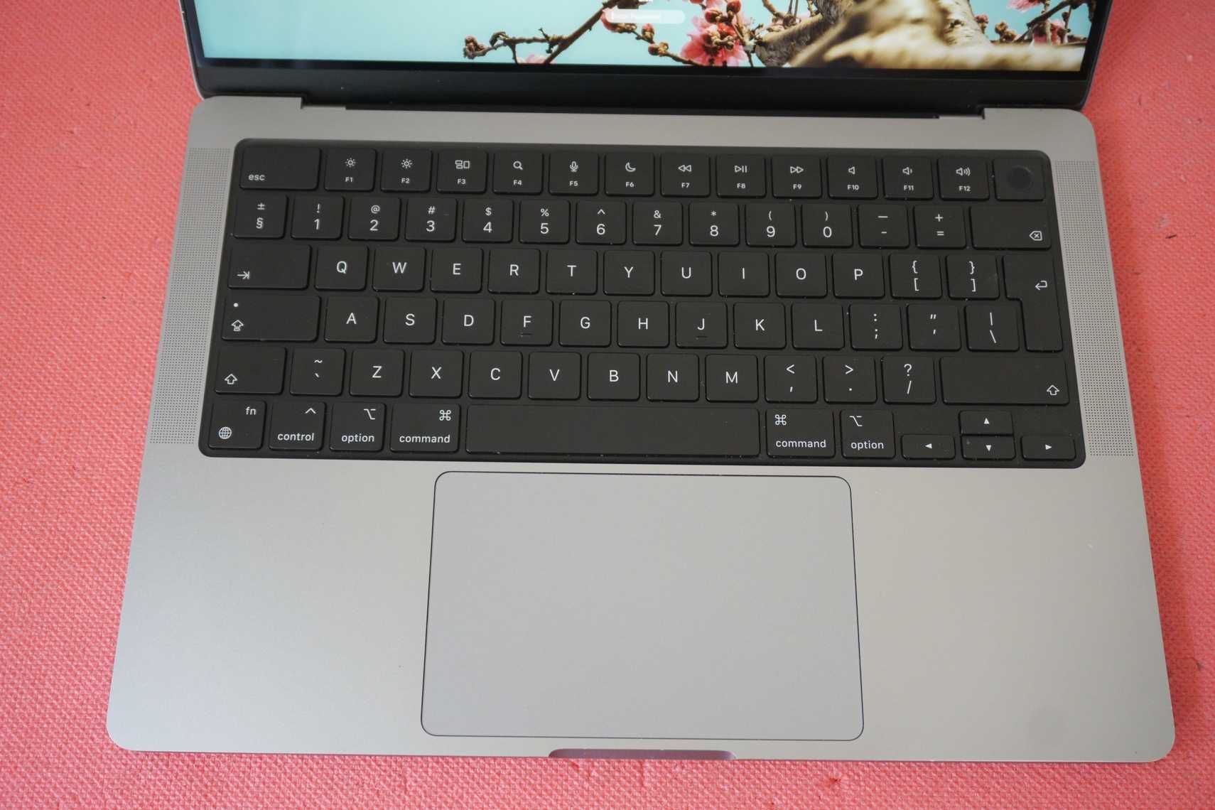 Лаптоп Apple Macbook Pro 14 2021 a2442 -M1 Pro/16GB RAM/512GB/86% Batt